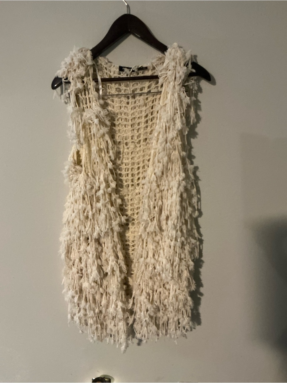 Blu Pepper Cream Open-Weave Shag Fringe Vest